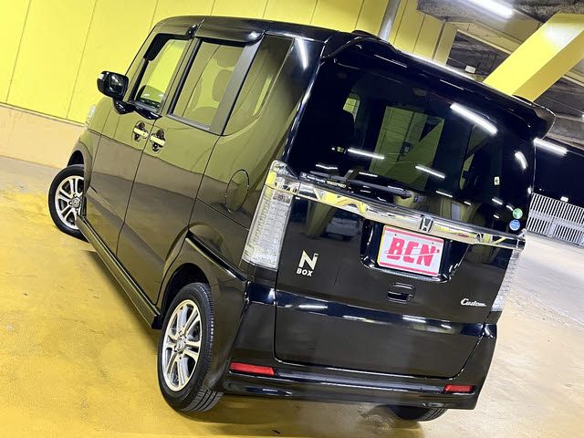 HONDA N BOX CUSTOM 2015