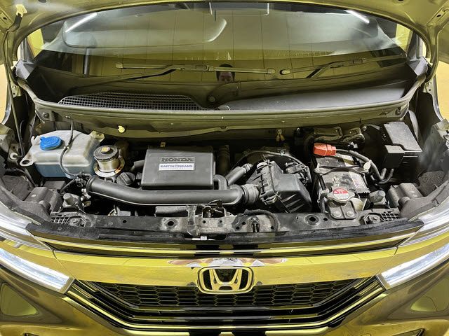 HONDA N BOX CUSTOM 4WD 2019