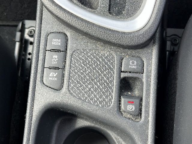 TOYOTA YARIS CROSS HYBRID 2023