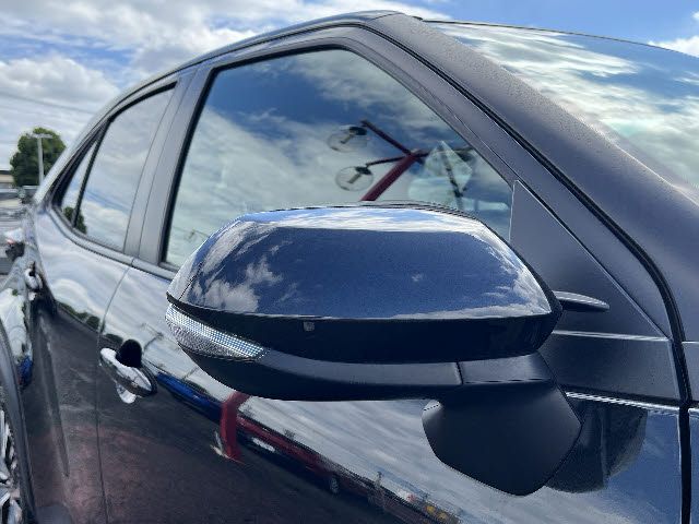 TOYOTA YARIS CROSS HYBRID 2023