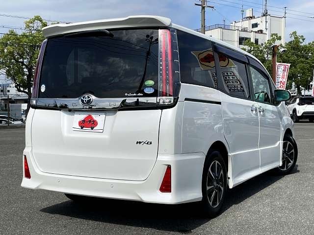 TOYOTA NOAH 2019