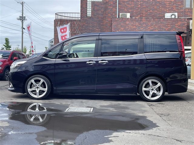 TOYOTA ESQUIRE 4WD 2014