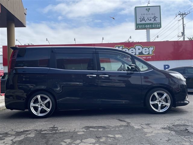 TOYOTA ESQUIRE 4WD 2014