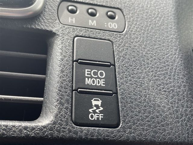 TOYOTA ESQUIRE 4WD 2014