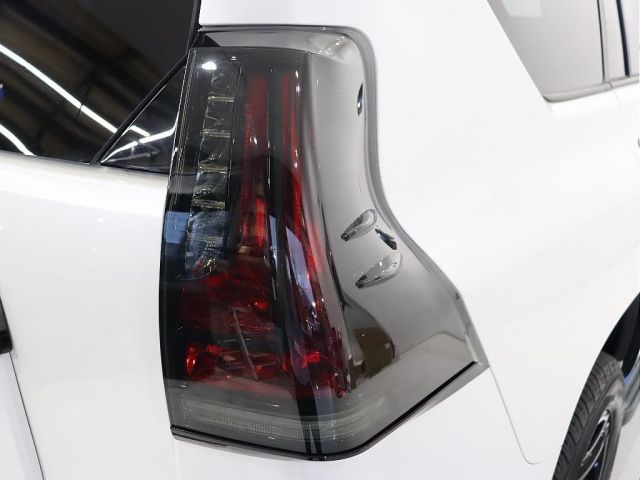 TOYOTA LANDCRUISER PRADO 2023