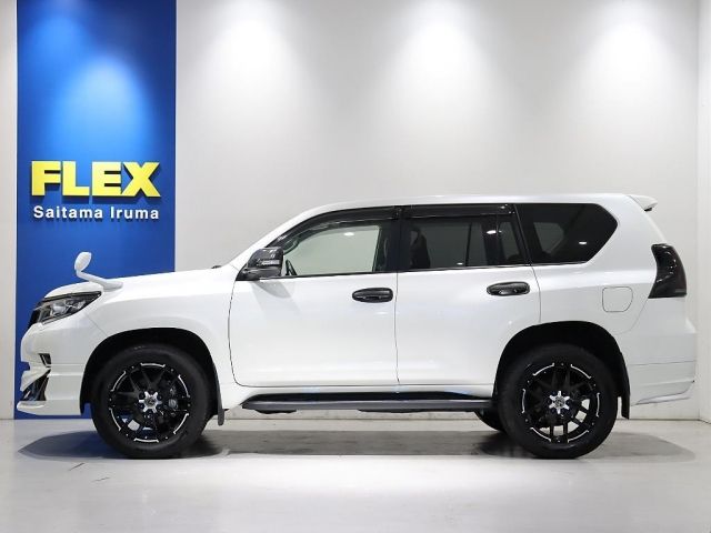 TOYOTA LANDCRUISER PRADO 2023