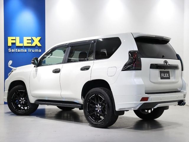 TOYOTA LANDCRUISER PRADO 2023