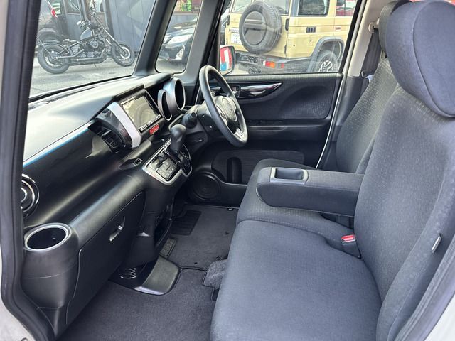 HONDA N BOX CUSTOM 2016