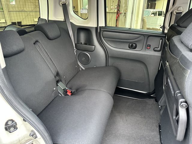 HONDA N BOX CUSTOM 2016