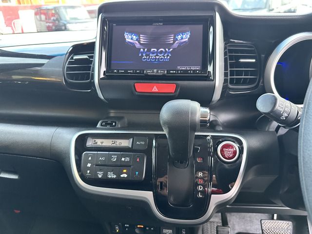 HONDA N BOX CUSTOM 2016