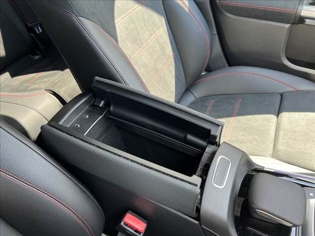 MERCEDES BENZ MERCEDES BENZ GLA class 2021