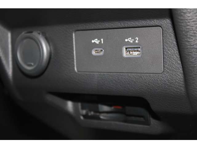 MITSUBISHI ek X EV 2022