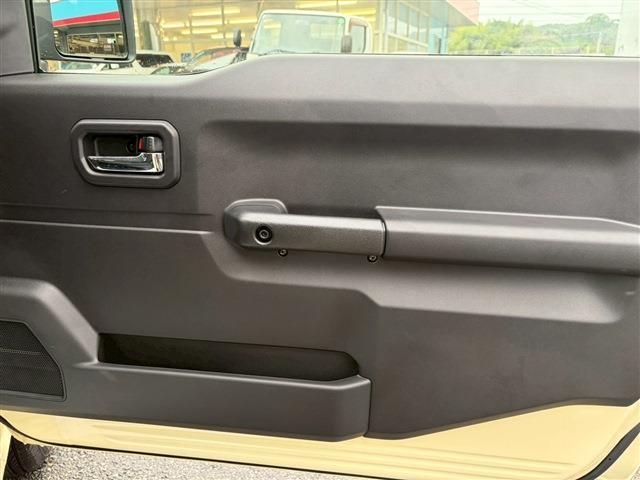 SUZUKI JIMNY 4WD 2025