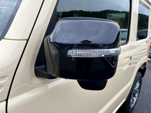 SUZUKI JIMNY 4WD 2025