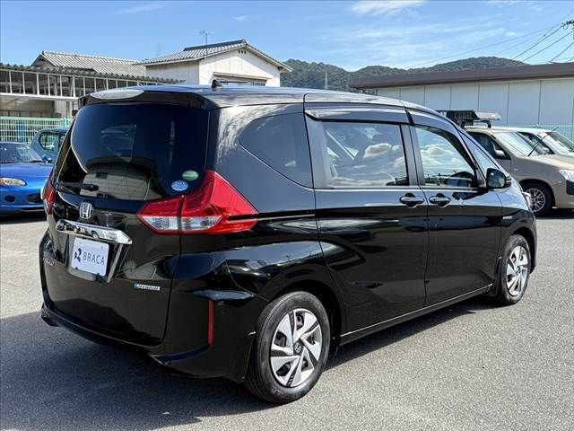 HONDA FREED HYBRID 2018