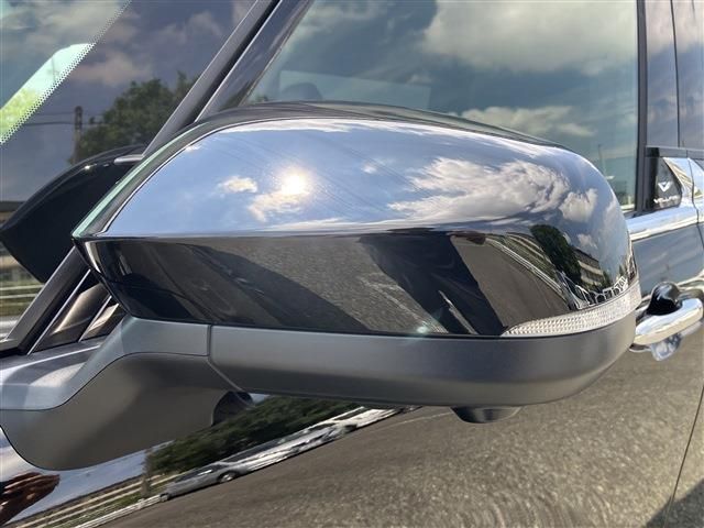 TOYOTA VELLFIRE  HYBRID 2025