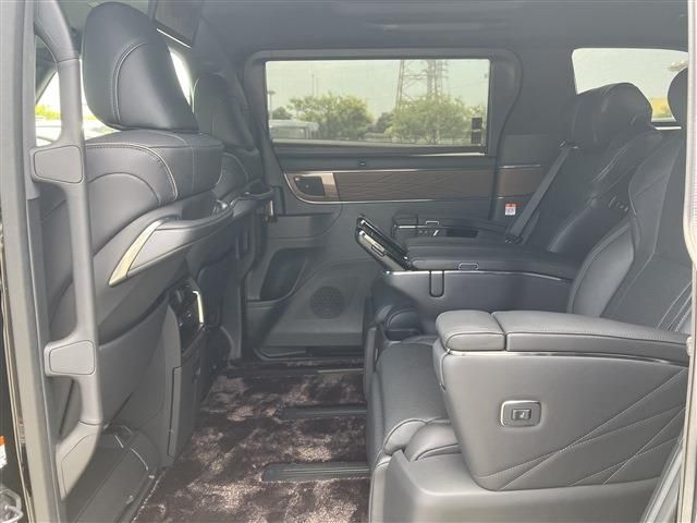 TOYOTA VELLFIRE  HYBRID 2025