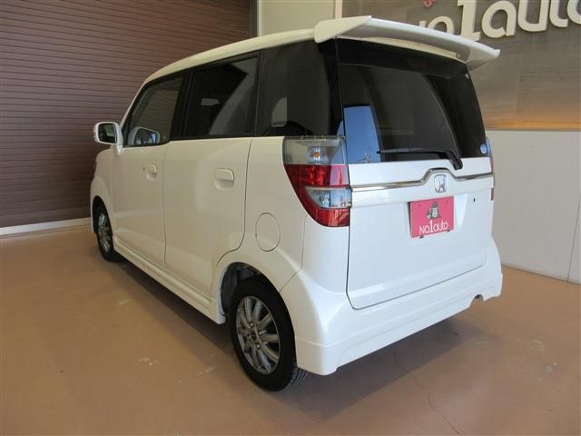 HONDA ZEST SPARK 2012