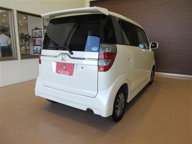 HONDA ZEST SPARK 2012
