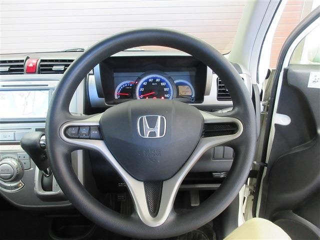 HONDA ZEST SPARK 2012