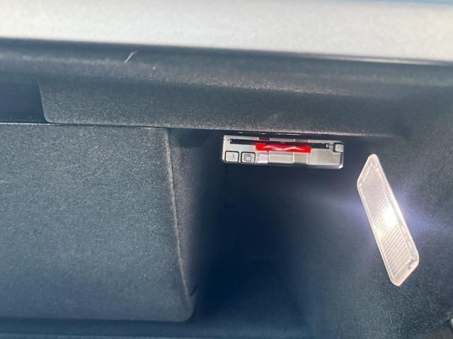 PEUGEOT PEUGEOT 5008 2021