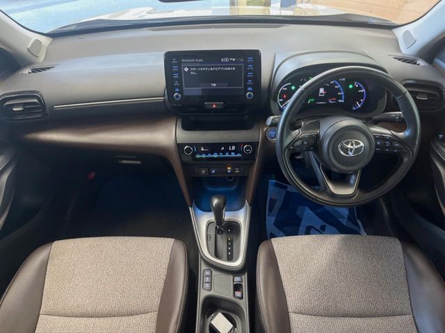 TOYOTA YARIS CROSS HYBRID 2021