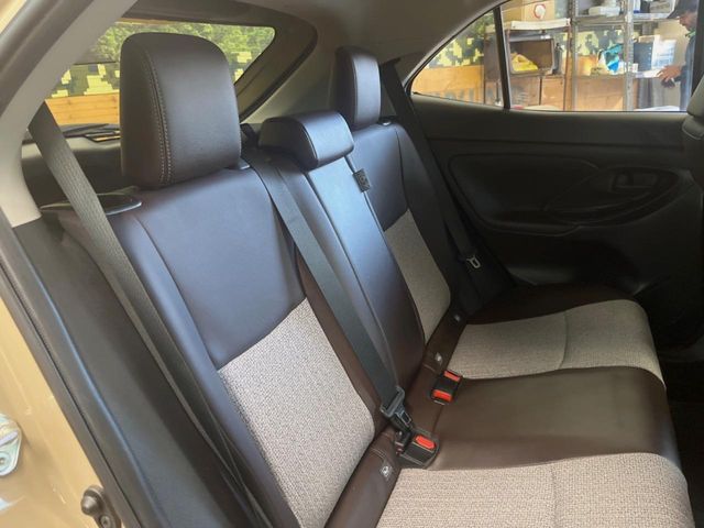 TOYOTA YARIS CROSS HYBRID 2021