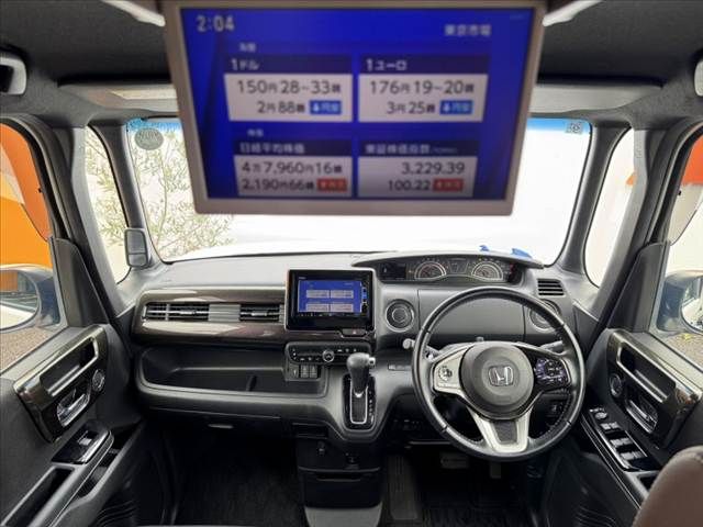 HONDA N BOX CUSTOM 2017