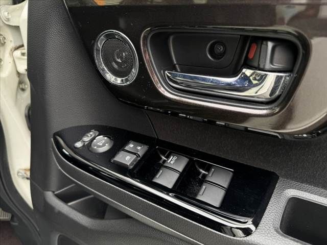 HONDA N BOX CUSTOM 2017