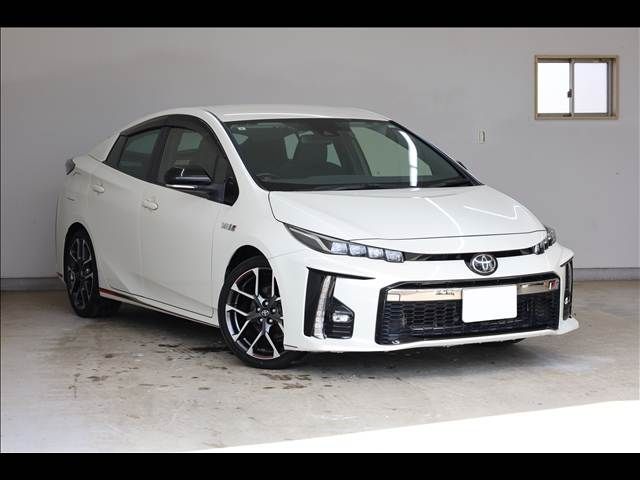 TOYOTA PRIUS PHV 2019