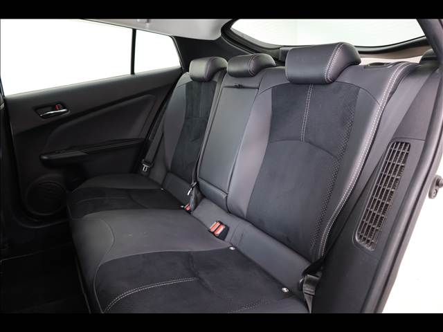 TOYOTA PRIUS PHV 2019