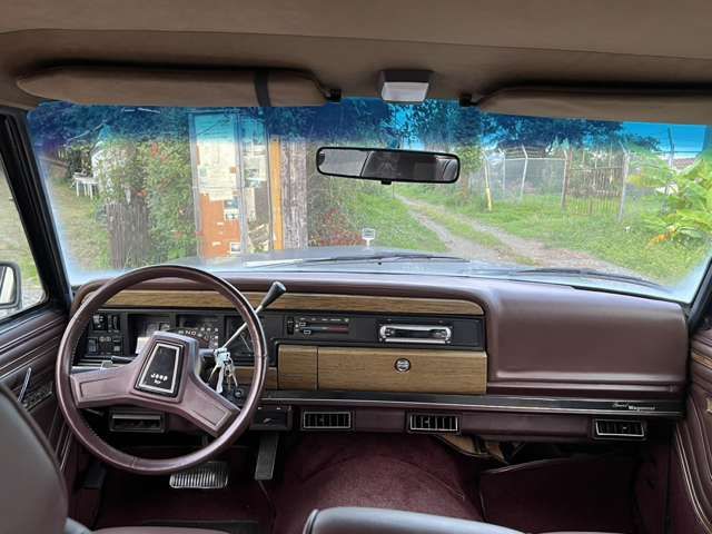 JEEP JEEP Grand Wagoneer 1998