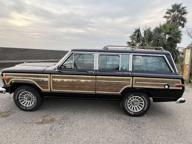 JEEP JEEP Grand Wagoneer 1998