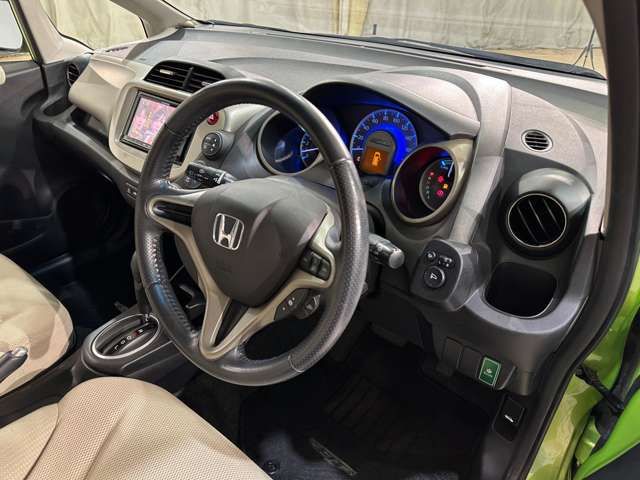 HONDA FIT HYBRID 2011