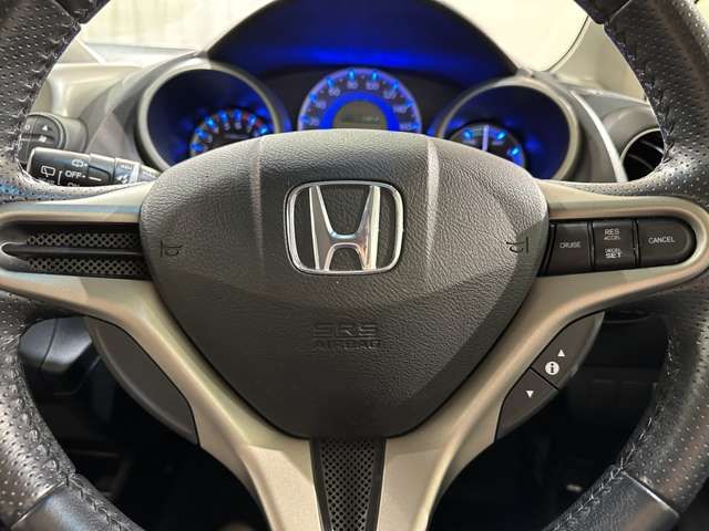 HONDA FIT HYBRID 2011