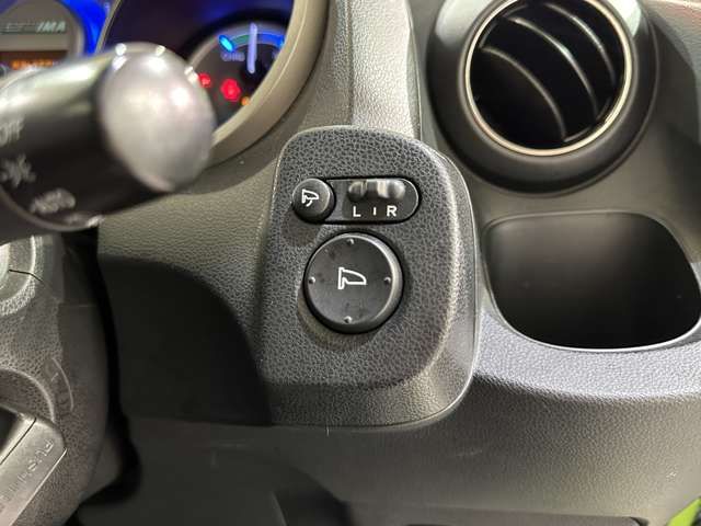 HONDA FIT HYBRID 2011