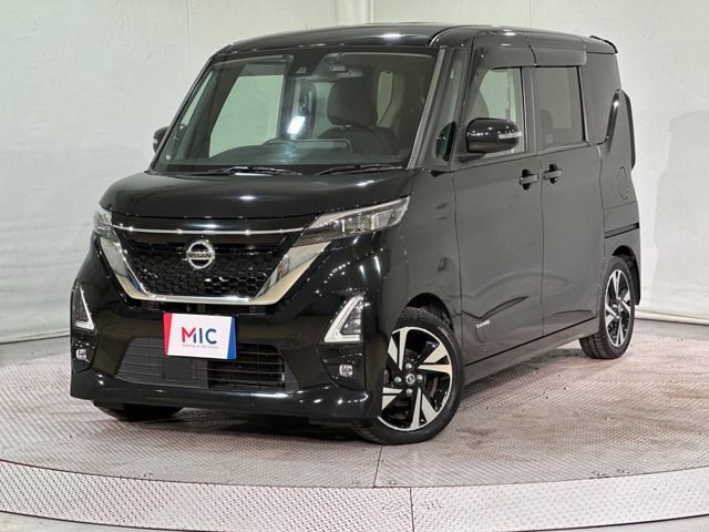 NISSAN ROOX 2020
