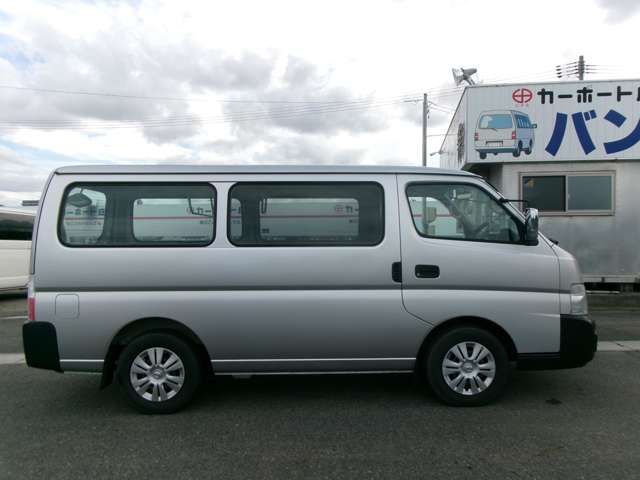 NISSAN CARAVAN van 4WD 2001