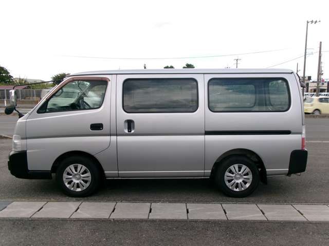 NISSAN CARAVAN van 4WD 2001