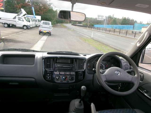 NISSAN CARAVAN van 4WD 2001