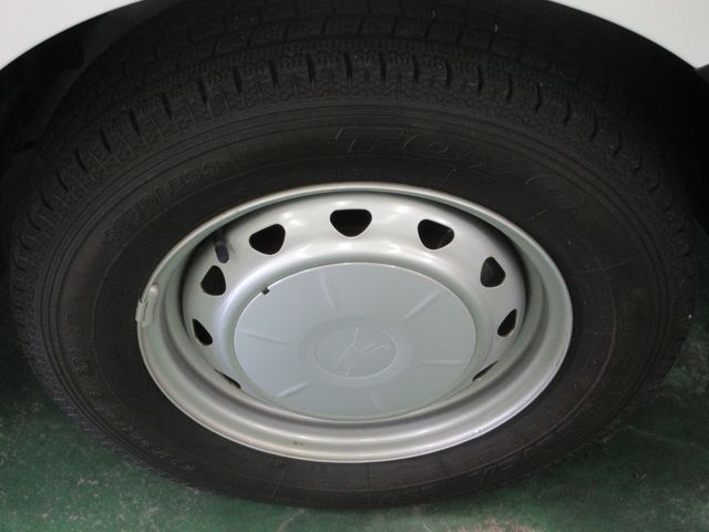 NISSAN NV150 AD 4WD 2021