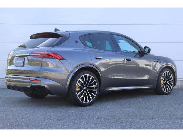 MASERATI MASERATI Grecale 2024