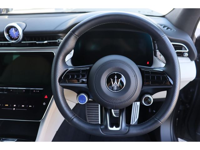 MASERATI MASERATI Grecale 2024