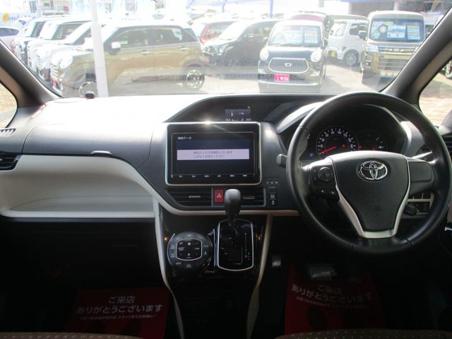 TOYOTA NOAH 2020