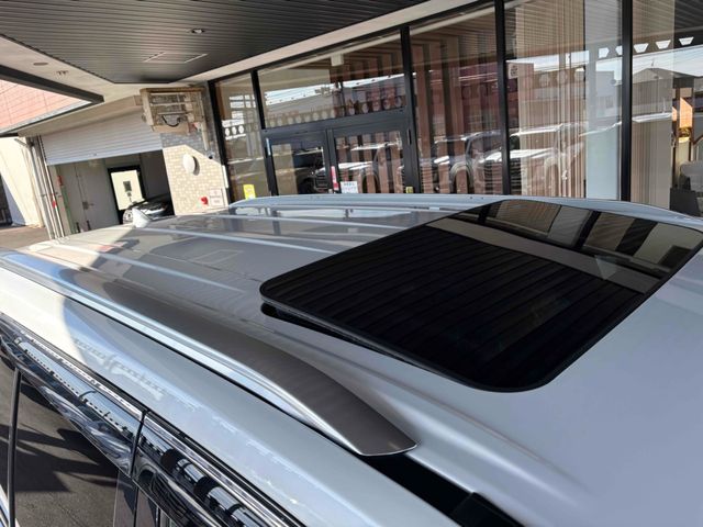 TOYOTA LEXUS LX600 2023