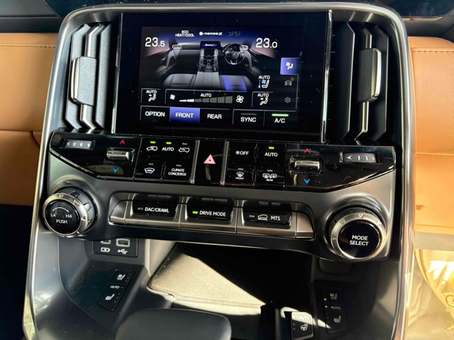 TOYOTA LEXUS LX600 2023