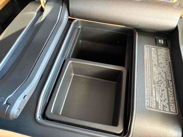 TOYOTA LEXUS LX600 2023