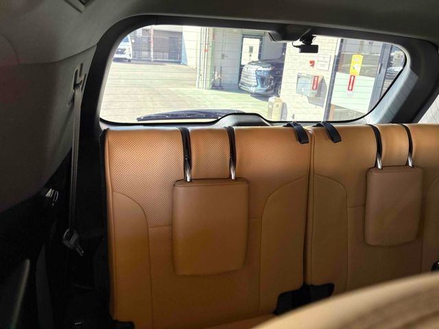 TOYOTA LEXUS LX600 2023