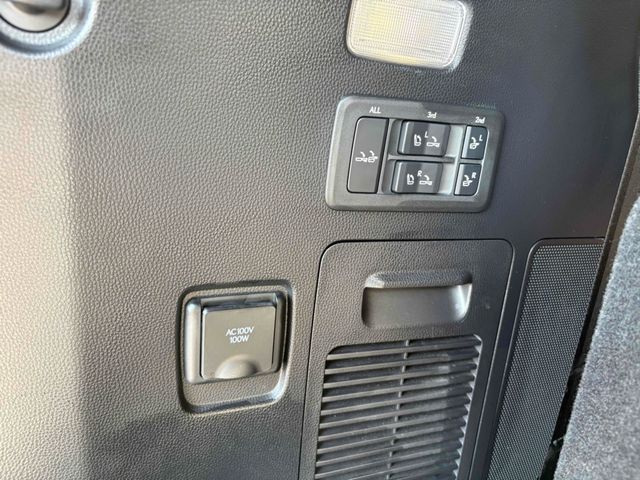 TOYOTA LEXUS LX600 2023