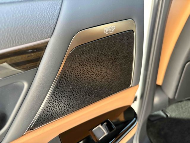 TOYOTA LEXUS LX600 2023